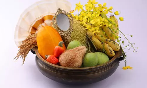 വി​ഷു​വി​​നെ വ​ര​വേ​ൽ​ക്കാ​ൻ ഒ​രു​ങ്ങി മ​ല​യാ​ളി​ക​ൾ