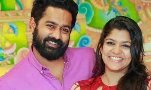 രാമു കാര്യാട്ട് അവാർഡ്; ആസിഫ് അലി മികച്ച നടൻ, അപർണ ബാലമുരളി നടി