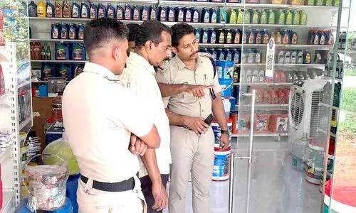 പായിപ്രയിൽ മോഷണം തുടർക്കഥ; ഓയിൽകടയിലെ പണം കവർന്നു