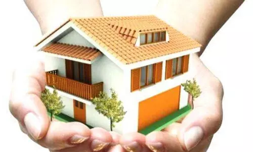 ലൈ​ഫ് ഭ​വ​ന പ​ദ്ധ​തി ഗു​ണ​ഭോ​ക്താ​ക്ക​ൾ​ക്ക് വീ​ട് ല​ഭി​ക്കാ​നു​ള്ള ന​ട​പ​ടി​ക​ൾ വൈ​കു​ന്നു; വീ​ട് ല​ഭി​ക്കാ​നു​ള്ള​ത് 2022-23 സാ​മ്പ​ത്തി​ക വ​ർ​ഷം ലൈ​ഫി​ൽ ഉ​ൾ​പ്പെ​ട്ട ഏ​താ​നും കു​ടും​ബ​ങ്ങ​ൾ​ക്ക്