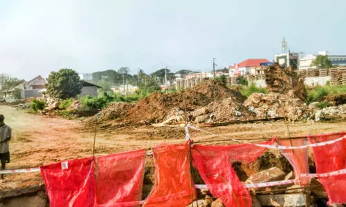 പ​കു​തി പോ​ലു​മാകാതെ പി​റ്റ് ലൈ​ൻ നിർമാണം; ക​രാ​റു​കാ​ര​ന്റെ വീ​ഴ്ച​യെ​ന്ന് റെ​യി​ൽ​വേ