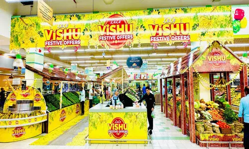 വി​ഷു​വൊ​രു​ക്ക​ത്തി​ൽ പ്ര​വാ​സി​ക​ൾ