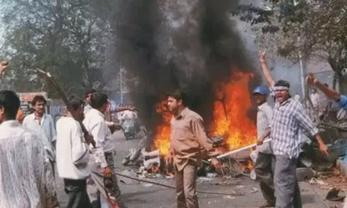 ഗുജറാത്ത് കലാപത്തിൽ കൊല്ലപ്പെട്ടവരുടെ ബന്ധുക്കൾക്ക് കേന്ദ്ര സർക്കാർ ജോലികളിലെ   പ്രായ ഇളവ് ആഭ്യന്തര മന്ത്രാലയം പിൻവലിച്ചു