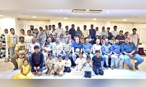 ശി​ഹാ​ബ് ഉ​ളി​യ​ത്തെ​ലി​ന് യാ​ത്ര​യ​യ​പ്പ്