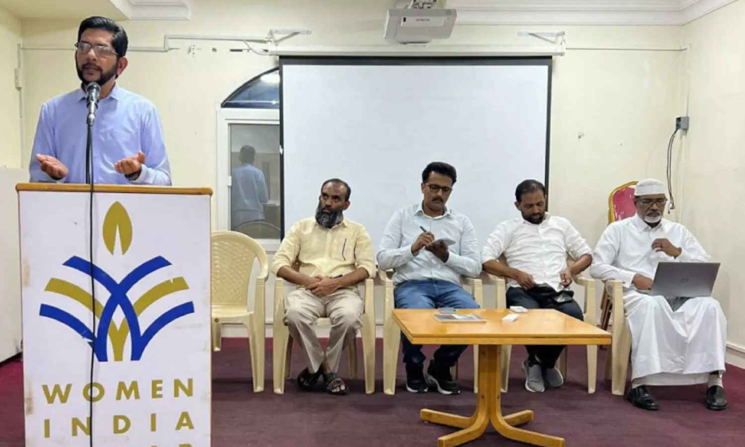 ഹാ​ജി​മാ​ർ​ക്ക് സി.​ഐ.​സി യാ​ത്ര​യ​യ​പ്പ്