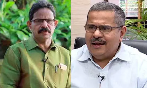 ‘ഞാനൊരു പാവംപിടിച്ചയാളല്ലേ, പൊലീസും ഭരണവുമെല്ലാം അവരുടെ കൈയിലല്ലേ, ഗൂഢാലോചന തെളിയിക്ക്’ -കെ.എം. എബ്രഹാമിനെതിരെ ജോമോൻ പുത്തൻപുരക്കൽ