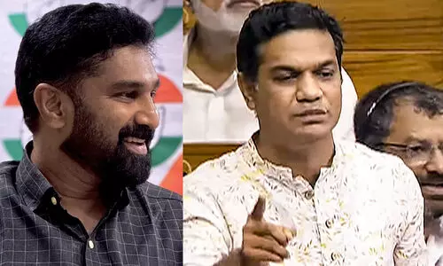 മുനമ്പം: ഹൈബിയുടെ ആശങ്ക ഇപ്പോൾ ശരിയായി, ക്രിസ്തീയ സഭകളുടെ ഭാഗമായ ചിലരുടെ അമിതാഘോഷം ക്രൂരതയും മര്യാദകേടുമാണെന്ന് പറയാതെ വയ്യ -വി.ടി. ബൽറാം