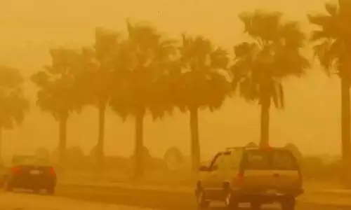 മാ​നം തെ​ളി​ഞ്ഞു; അ​നു​ഭ​വ​പ്പെ​ട്ട​ത് ശ​ക്ത​മാ​യ പൊ​ടി​ക്കാ​റ്റ്