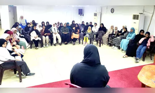 എ.​എം.​ഐ ഫ​ഹാ​ഹീ​ൽ ഗേ​ൾ​സ് ടോ​ക്ക് സം​ഘ​ടി​പ്പി​ച്ചു