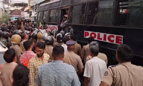 പാലക്കാട്ട് യൂത്ത് കോൺഗ്രസ് മാർച്ചിൽ സംഘർഷം