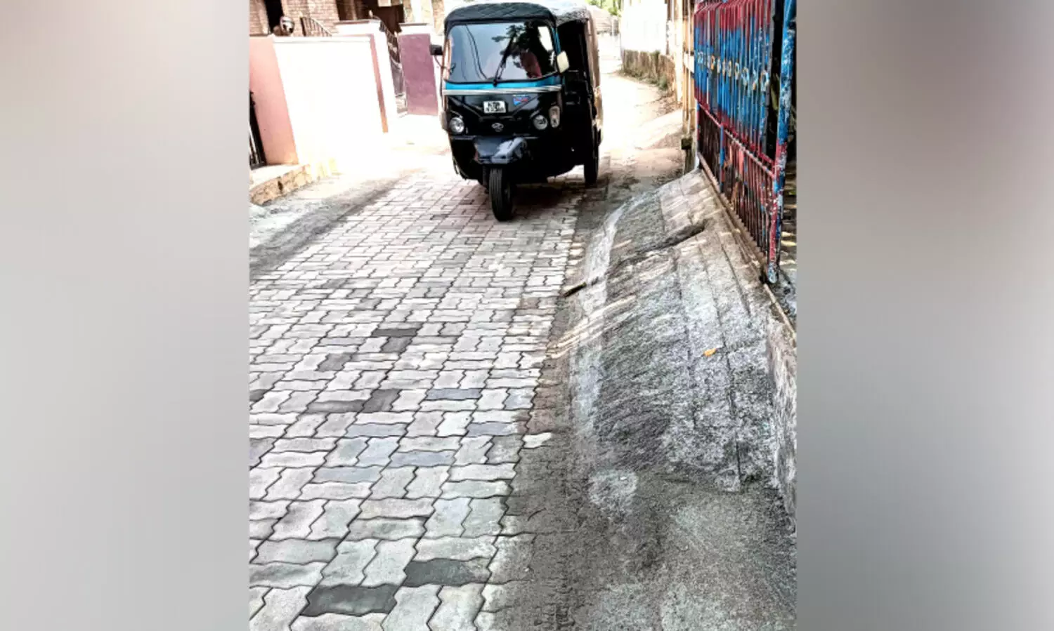 പ​ഞ്ചാ​യ​ത്ത് റോ​ഡ് കൈ​യേ​റ്റം വ്യാ​പ​കം