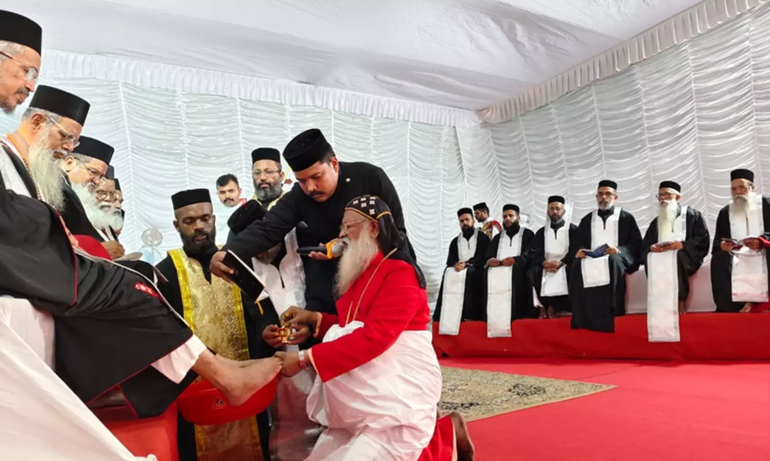 ആരാണ് വലിയവൻ എന്ന തർക്കത്തിന് ക്രിസ്തു നൽകിയ ഉത്തരമാണ് കാൽകഴുകൽ -കാതോലിക്ക ബാവ