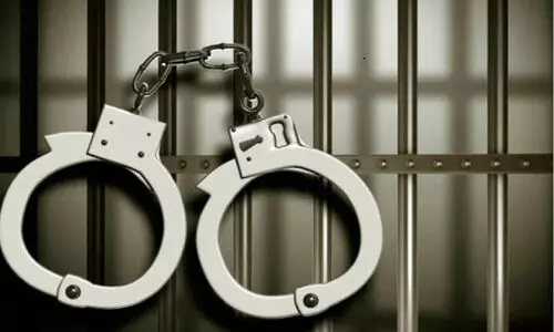 വാ​ഹ​നം വാ​ങ്ങാ​ൻ വ​ണ്ടി​ച്ചെ​ക്ക്​: ദ​മ്പ​തി​ക​ൾ അ​റ​സ്റ്റി​ൽ