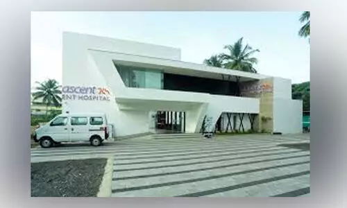 44കാരിയുടെ ഉമിനീർ ഗ്രന്ഥിയിൽനിന്ന് ശസ്ത്രക്രിയ കൂടാതെ കല്ല് നീക്കി