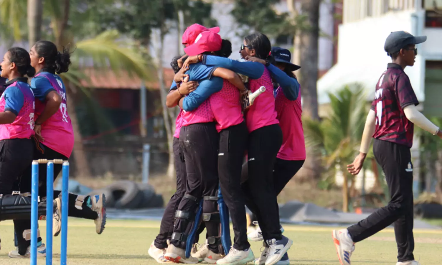 കോടിയേരി ബാലകൃഷ്ണൻ ടി 20 ടൂർണമെൻ്റിൽ ട്രിവാൻഡ്രം റോയൽസ് ഫൈനലിൽ