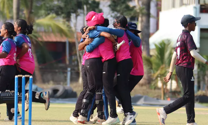 കോടിയേരി ബാലകൃഷ്ണൻ ടി 20 ടൂർണമെൻ്റിൽ ട്രിവാൻഡ്രം റോയൽസ് ഫൈനലിൽ