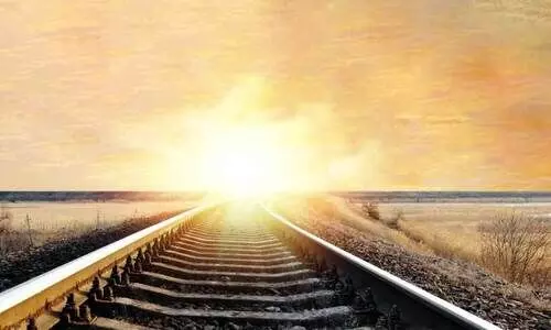 ദൂരങ്ങൾ ദൂരങ്ങൾ