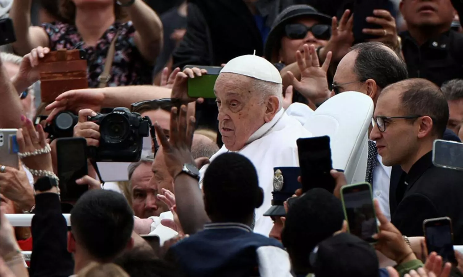 ഗസ്സയിലെ സ്ഥിതി പരിതാപകരം, കഷ്ടപ്പെടുന്ന മനുഷ്യർക്കൊപ്പമാണ് എന്റെ മനസ്സ്; വെടിനിർത്തൽ പ്രഖ്യാപിക്കണമെന്ന് മാർപാപ്പ