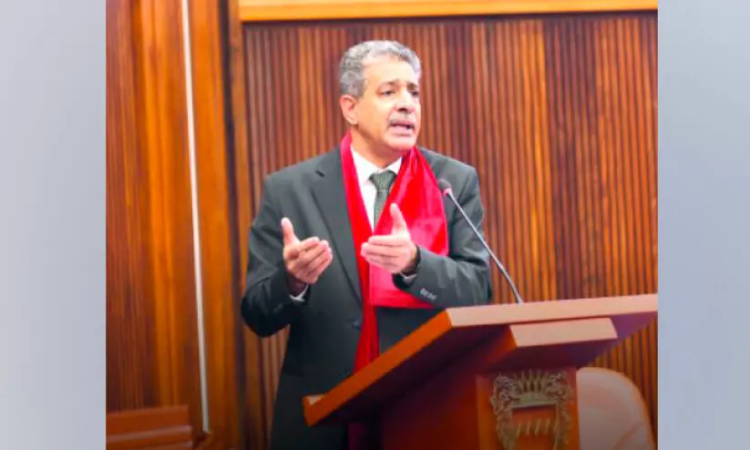 സ​ർ​ക്കാ​റി​ന്‍റെ ക​രാ​റു​ള്ള സ്വ​കാ​ര്യ ക​മ്പ​നി​ക​ളി​ൽ തൊ​ഴി​ലാ​ളി​ക​ൾ 50 ശ​ത​മാ​നം ബ​ഹ്റൈ​നി​ക​ളാ​വ​ണം