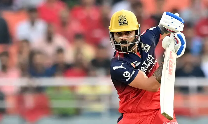 ചരിത്രനേട്ടം സ്വന്തമാക്കി കോഹ്ലി; മറികടന്നത് ഓസീസ് താരത്തെ... ചരിത്രനേട്ടം സ്വന്തമാക്കി കോഹ്ലി; മറികടന്നത് ഓസീസ് താരത്തെ...