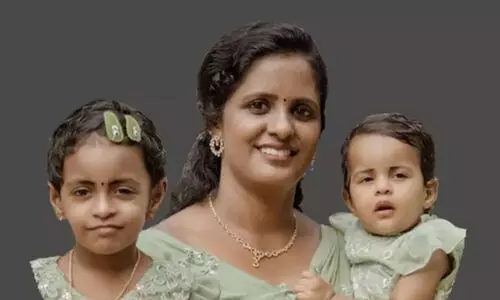 അവർ മടങ്ങി; ഒറ്റക്കല്ലറയിൽ ഒരുമിച്ചുറങ്ങി അമ്മയും കുരുന്നുകളും