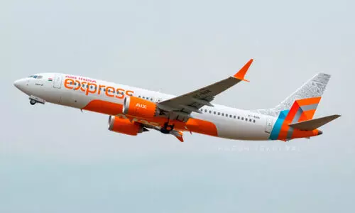 സ​ലാ​ല- കൊ​ച്ചി എ​യ​ർ ഇ​ന്ത്യ എ​ക്സ്പ്ര​സ് വൈ​കി​യ​ത് നാ​ല​ര മ​ണി​ക്കൂ​ർ