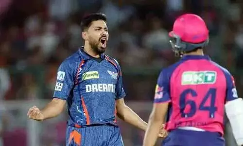 എനിക്ക് സ്റ്റാർക്ക് ആകേണ്ടതില്ല! സ്കോർബോർഡ് നോക്കി പന്തെറിയില്ല; മത്സരശേഷം കളിയിലെ താരം ആവേശ് ഖാൻ