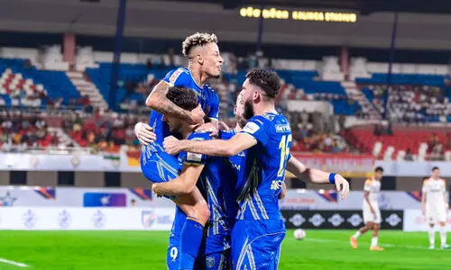 ആദ്യ പകുതി ബ്ലാസ്റ്റേഴ്സിനൊപ്പം; സൂപ്പർ കപ്പിൽ ഈസ്റ്റ് ബംഗാളിനെതിരെ ഒരു ഗോളിന് മുന്നിൽ