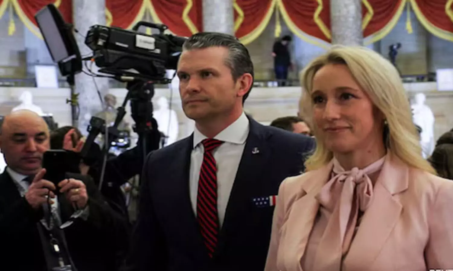 യു.എസിൽ വീണ്ടും ‘സിഗ്നൽ’ ചോർച്ച: യുദ്ധ പദ്ധതി ചർച്ച ചെയ്ത ചാറ്റിൽ പ്രതിരോധ സെക്രട്ടറിയുടെ ഭാര്യയും സഹോദരനും