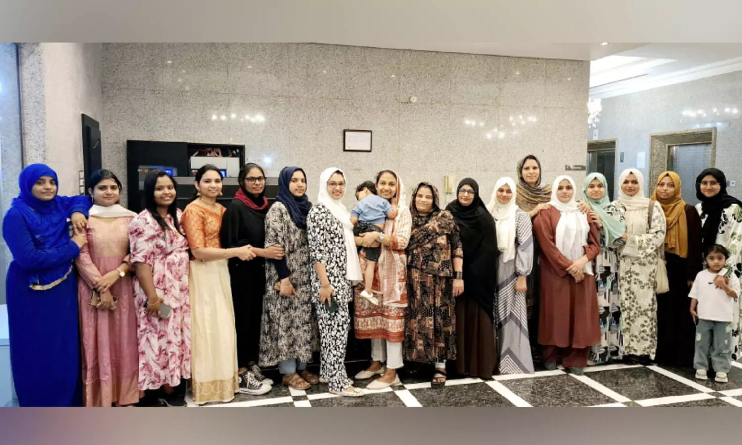 ക​നോ​ലി നി​ല​മ്പൂ​ർ കൂ​ട്ടാ​യ്മ ലേ​ഡീ​സ് വി​ങ് രൂ​പ​വ​ത്ക​രി​ച്ചു