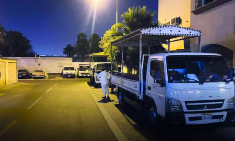 ജ​ന​വാ​സ മേ​ഖ​ല​ക​ളി​ൽ ആ​ശ​ങ്ക പ​ര​ത്തി ഗ്യാ​സ് സി​ലി​ണ്ട​ർ വി​ത​ര​ണ വാ​ഹ​ന​ങ്ങ​ൾ