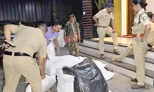 ജില്ലയിൽ ലഹരി വേട്ടയിൽ മൂന്നുമാസത്തിനിടെ കുടുങ്ങിയത് 1157 പേർ; പി​ടി​കൂ​ടി​യ​വ​യി​ൽ ഏ​റെ​യും എം.​ഡി.​എം.​എ കേ​സു​ക​ൾ