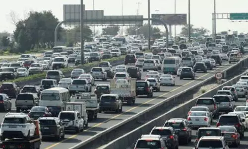 നി​യ​മ​ലം​ഘ​ക​ർ​ക്ക് പി​ടി​വീ​ഴും; പു​തി​യ ഗ​താ​ഗ​ത നി​യ​മം ഇ​ന്നുമു​ത​ൽ