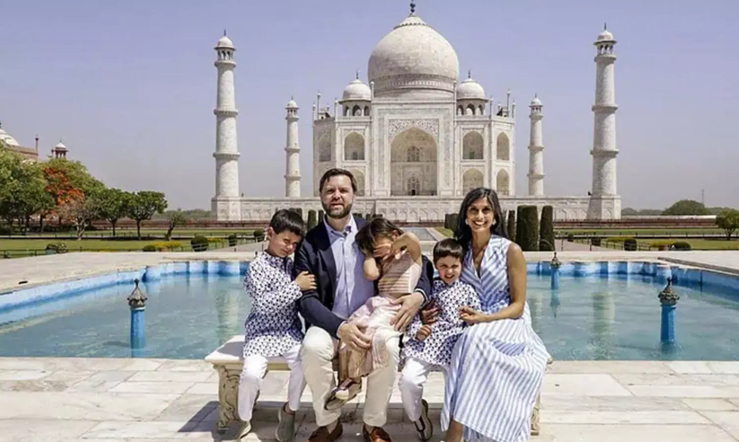 ജെ.ഡി. വാൻസും കുടുംബവും താജ്മഹൽ സന്ദർശിച്ചു