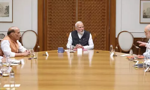 ഭീകരാക്രമണത്തിൽ പാകിസ്താന് തിരിച്ചടി; സിന്ധു നദീജല കരാർ മരവിപ്പിച്ചു, അതിർത്തി അടച്ചു, പ്ര​തി​രോ​ധ ഉ​ദ്യോ​ഗ​സ്ഥ​രെ പു​റ​ത്താ​ക്കി