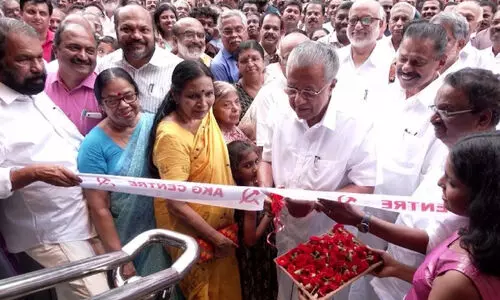 അൽപം വിവേകമുണ്ടെങ്കിൽ എം.എ ബേബി എ.കെ.ജി സെന്റർ ഉദ്ഘാടന ചടങ്ങിൽ നിന്ന് മാറി നിൽക്കണമായിരുന്നു -ഡോ.ആസാദ്