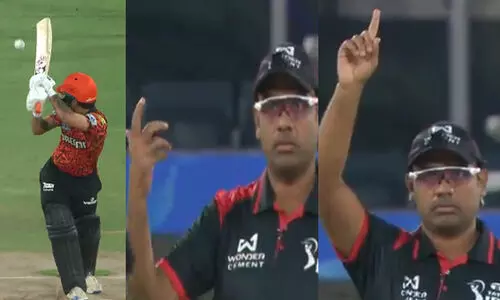 വൈഡ് വിളിക്കാനൊരുങ്ങിയ അംപയറെ കൊണ്ട് ഔട്ട് വിളിപ്പിച്ച് ഇഷാൻ കിഷൻ; അമ്പരന്ന് എതിർ ടീം, ഐ.പി.എല്ലിൽ നാടകീയ രംഗങ്ങൾ