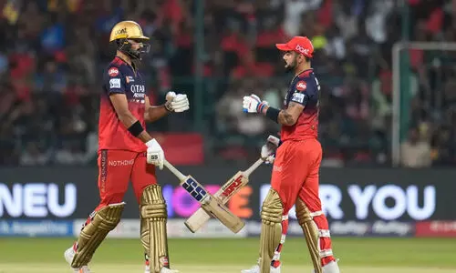 വീണ്ടും തകർത്തടിച്ച് കോഹ്ലിയും പടിക്കലും; രാജസ്ഥാനെതിരെ ബംഗളൂരുവിന് കൂറ്റൻ സ്കോർ