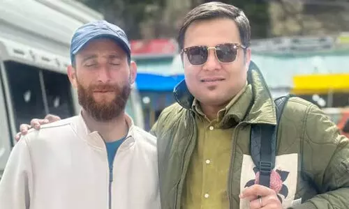 സ്വന്തം ജീവൻ പണയംവെച്ച് ടൂറിസ്റ്റ് ഗൈഡ് രക്ഷിച്ചത് നാല് പേരെ; അനുഭവം വിവരിച്ച് ബി.ജെ.പി പ്രവർത്തകൻ