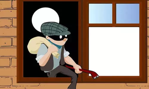 വാരിശ്ശേരിയിലെ മാരത്തൺ മോഷണം