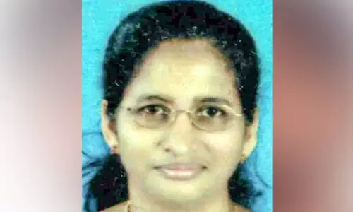 അങ്കമാലി അർബൻ സഹകരണ ബാങ്ക് തട്ടിപ്പ് കേസിൽ മുഖ്യപ്രതി പി.ടി. പോളിന്റെ ഭാര്യ അറസ്റ്റിൽ അങ്കമാലി അർബൻ സഹകരണ ബാങ്ക് തട്ടിപ്പ് കേസിൽ മുഖ്യപ്രതി പി.ടി. പോളിന്റെ ഭാര്യ അറസ്റ്റിൽ