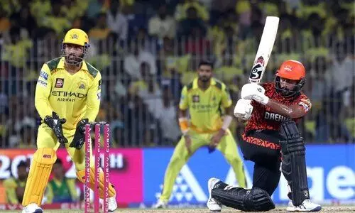 ചെപ്പോക്കിൽ വീണ്ടും തോറ്റ് ധോണിയും സംഘവും; സൺറൈസേഴ്സിന് അഞ്ച് വിക്കറ്റ് വിജയം