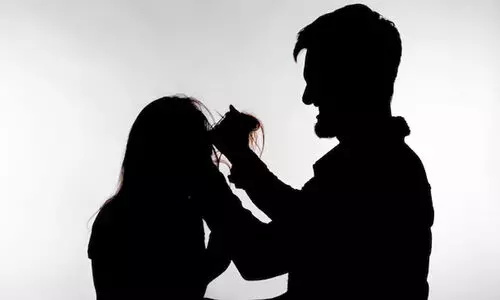 ലഹരിക്കടിപ്പെട്ട മകന്റെ വെട്ടേറ്റ് മാതാവിന് പരിക്ക്