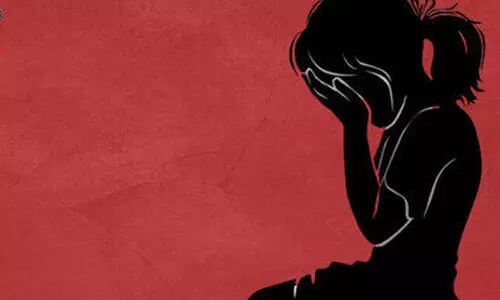 പത്തനംതിട്ടയിൽ പ്രാ​യ​പൂ​ർ​ത്തി​യാ​കാ​ത്ത മൂ​ന്ന് സ​ഹോ​ദ​രി​മാ​രെ   പീഡിപ്പിച്ച 17കാ​ര​ൻ പി​ടി​യി​ൽ