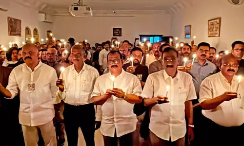 പ​ഹ​ൽ​ഗാം ഭീ​ക​രാ​ക്ര​മ​ണം: ഇ​ൻ​കാ​സ് ആ​ദ​രാ​ഞ്ജ​ലി