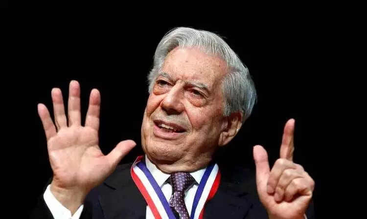 മൗനം നൽകി മടങ്ങുന്ന മുഴക്കം