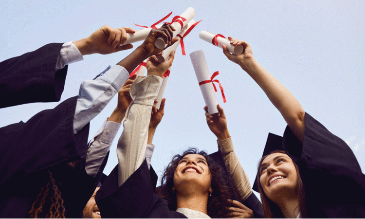 ‘താൽപര്യവും കഴിവുകളും മനസ്സിലാക്കാതെ കരിയർ തിരഞ്ഞെടുക്കുന്ന അവസ്ഥയിലേക്ക് വിദ്യാർഥികൾ എത്തുന്നു’ -അറിയാം, പുതിയ കാലത്ത് കരിയർ തിരഞ്ഞെടുക്കുമ്പോൾ ശ്രദ്ധിക്കേണ്ട കാര്യങ്ങൾ