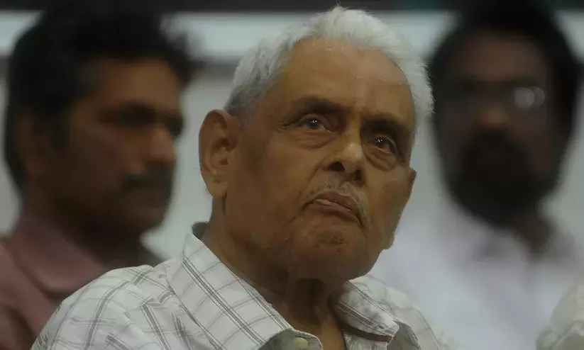 എം.ജി.എസ്, സൈനുദ്ദീൻ മഖ്ദൂം, തുഹ്ഫത്തുൽ മുജാഹിദീൻ: ഹിന്ദു-മുസ്‍ലിം മൈത്രിയുടെ ചരിത്രകാരനായ അംബാസിഡർ