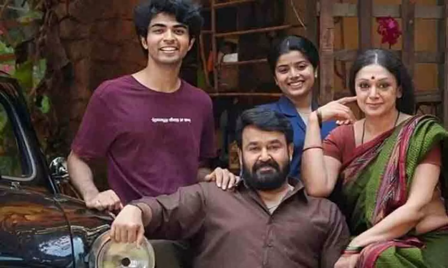 മലയാളത്തിന്‍റെ മോഹൻലാൽ തുടരും! റെക്കോഡ് വേഗത്തിൽ 50 കോടി!