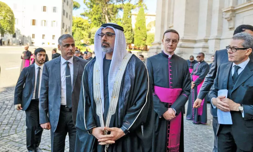 മാ​ർ​പാ​പ്പ​യു​ടെ സം​സ്കാ​ര ച​ട​ങ്ങി​ൽ പ​​ങ്കെ​ടു​ത്ത്​ ശൈ​ഖ്​ ഖാ​ലി​ദ്​